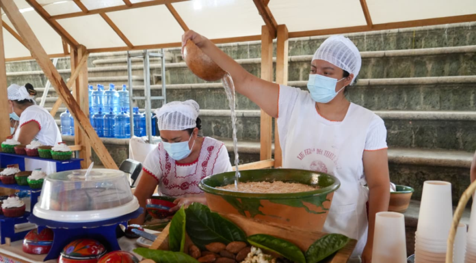 Celebra San Andrés Huayápam su Feria del Tejate y del Tamal