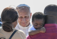 El papa León XIV pide proteger a los migrantes en EU