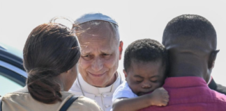 El papa León XIV pide proteger a los migrantes en EU