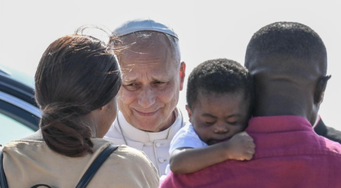 El papa León XIV pide proteger a los migrantes en EU