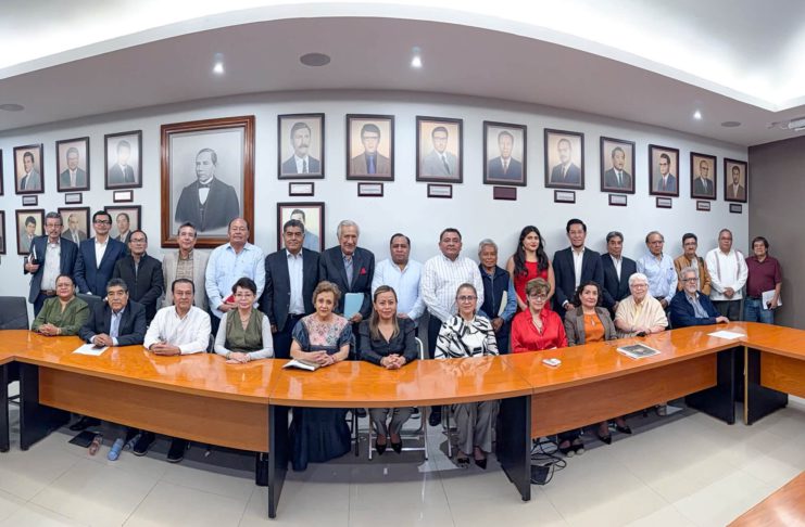 Integran Consejo Consultivo para celebración del bicentenario de la UABJO