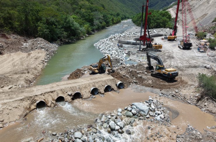 Avanza construcción del puente “El Tornillo” en la carretera al Istmo