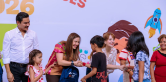 Entrega DIF Municipal útiles escolares a niñas y niños de Oaxaca de Juárez
