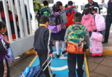 Regresan a clases más de 800 mil estudiantes del nivel básico en Oaxaca