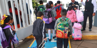 Regresan a clases más de 800 mil estudiantes del nivel básico en Oaxaca