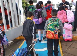 Regresan a clases más de 800 mil estudiantes del nivel básico en Oaxaca