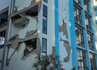Terremoto de 7.7 sacude las costas de Indonesia