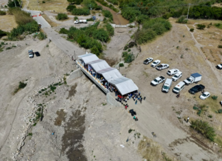 Inauguran puente vehicular en Mitla que mejora el desplazamiento de la población