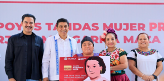 Con microcréditos y apoyos sociales, fortalecen a mujeres emprendedoras de Oaxaca