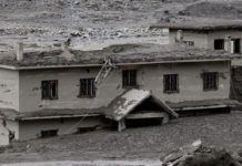 Tragedia en Nepal tras inundaciones; son mas de 90 muertos