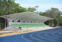 Entrega Jara unidad deportiva en Puerto Escondido, San Pedro Mixtepec