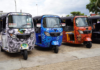 Mototaxis que llevan el arte de Oaxaca por las calles