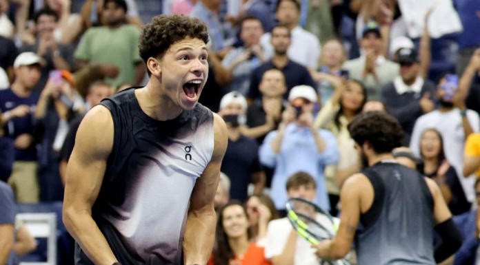 Shelton elimina al campeón Carlos Alcaraz y alcanza semifinales del US Open