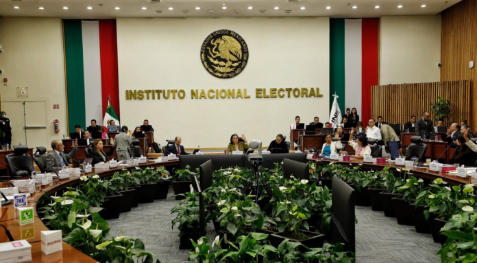 Plantean otorgar a INE y partidos presupuesto de más de 42 mil millones