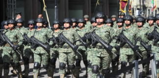 Desfile Cívico-Militar por el 216 Aniversario del inicio de la Independencia de México