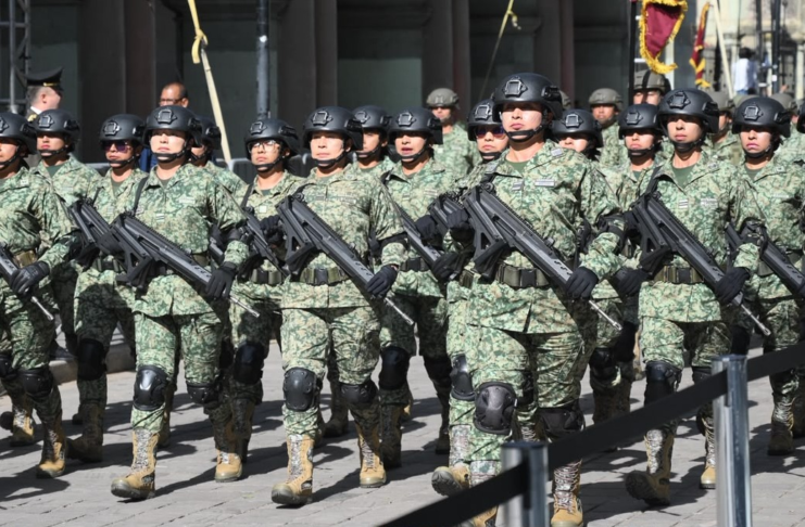 Desfile Cívico-Militar por el 216 Aniversario del inicio de la Independencia de México