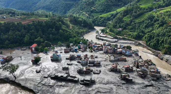 Se eleva a más de 6 mil número de desaparecidos en Nepal tras las riadas