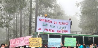 San Juan Luvina mantiene bloqueo carretero por disputa de recursos municipales