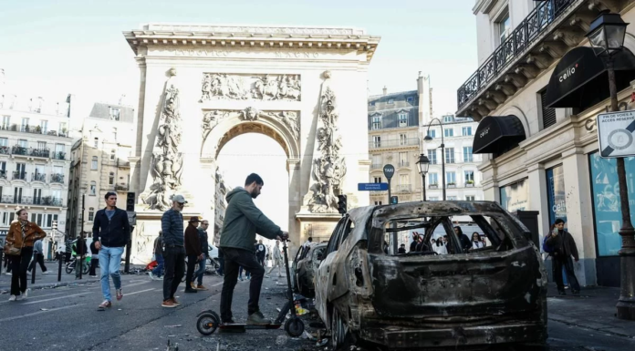 Francia se encamina a segunda noche de toque de queda