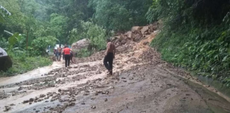 Lluvias aíslan comunidades y dejan sin clases a 14 escuelas en Oaxaca