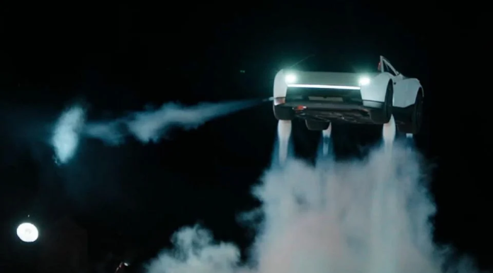 Tesla presenta un coche con tecnología de SpaceX que “vuela”